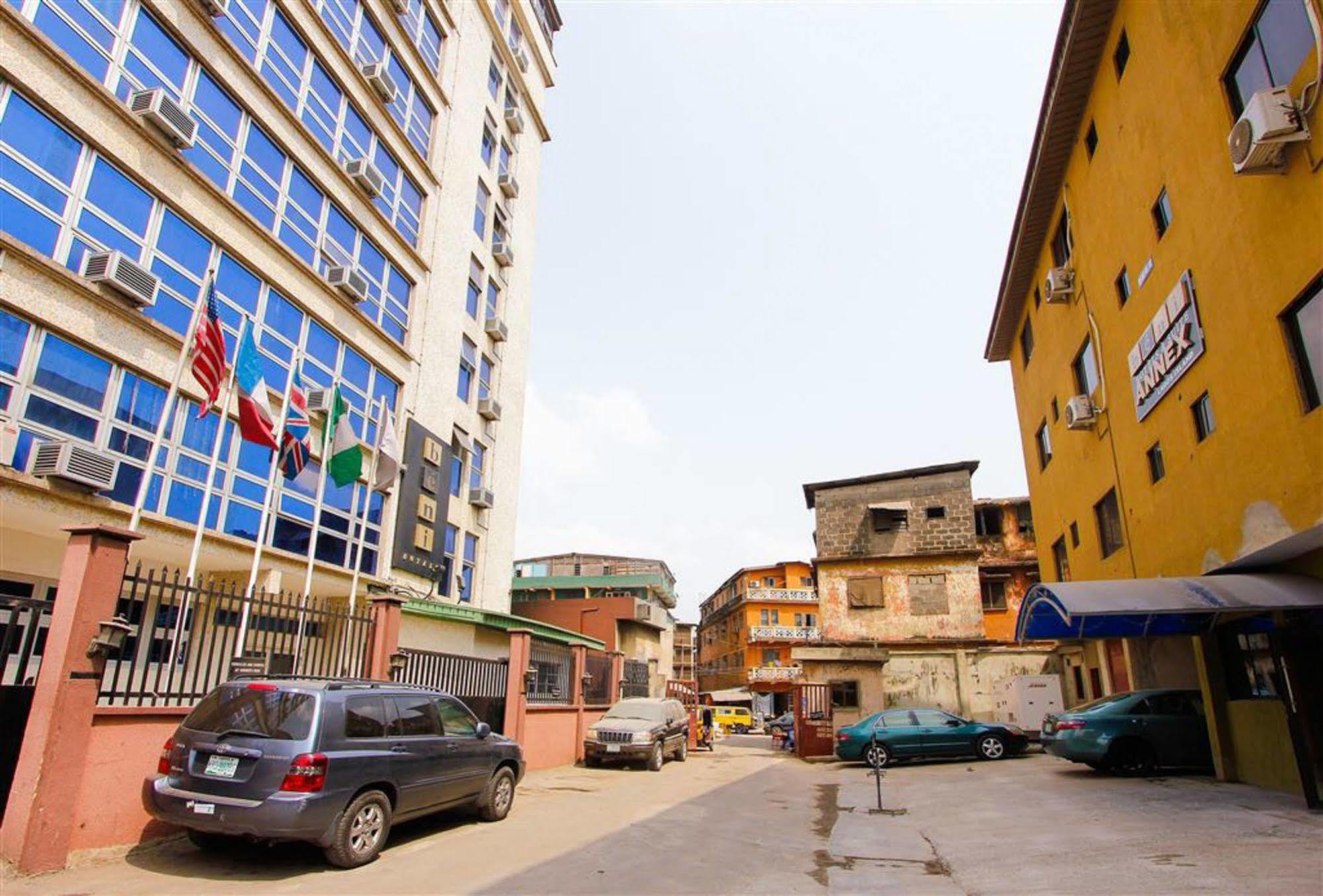 Beni Hotel Lagos Exteriör bild